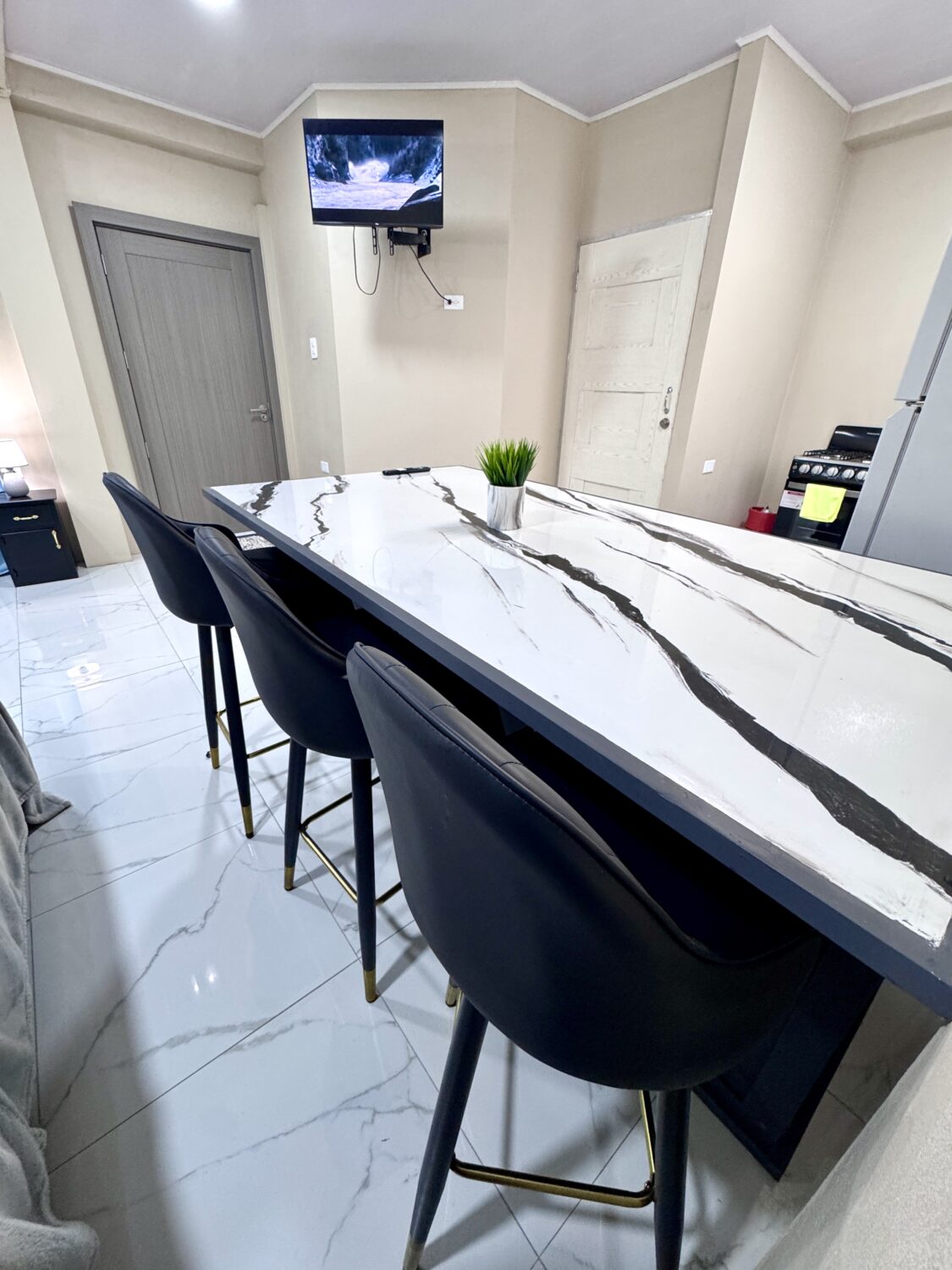 Citrus Suites - Poolside Studio (4 Persons) - Image 17